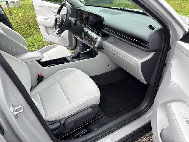 2025 Hyundai Kona SEL