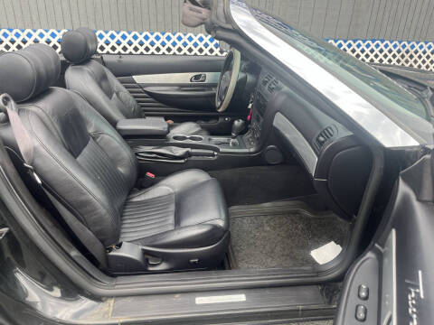 2004 Ford Thunderbird Deluxe