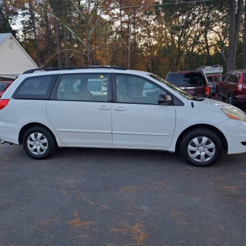 2009 Toyota Sienna CE 7-Passenger