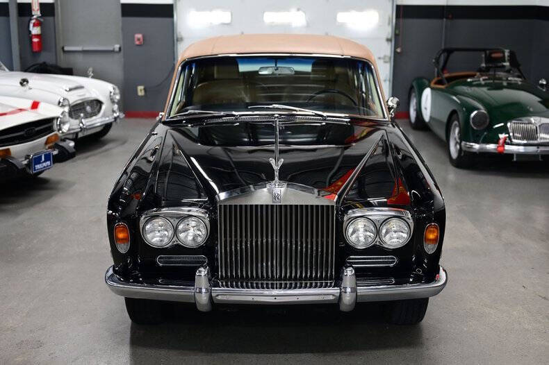 1972 Rolls-Royce SILVER CLOUD LWB