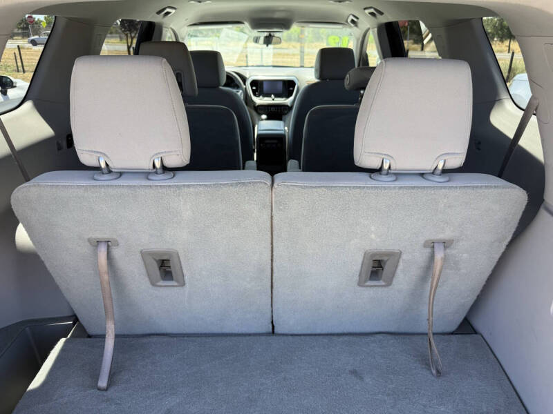 2019 GMC Acadia SLE-2