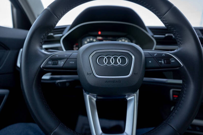 2020 Audi Q3 quattro Premium 45 TFSI