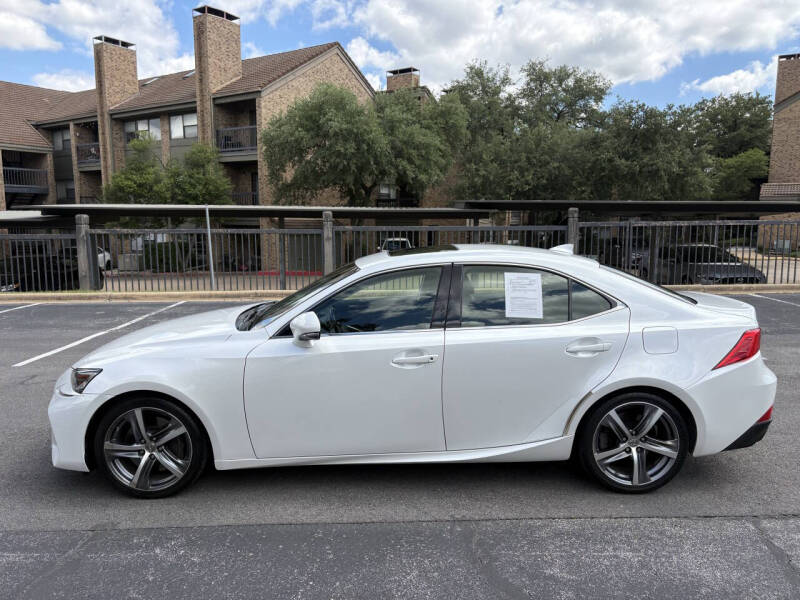2017 Lexus IS 200t