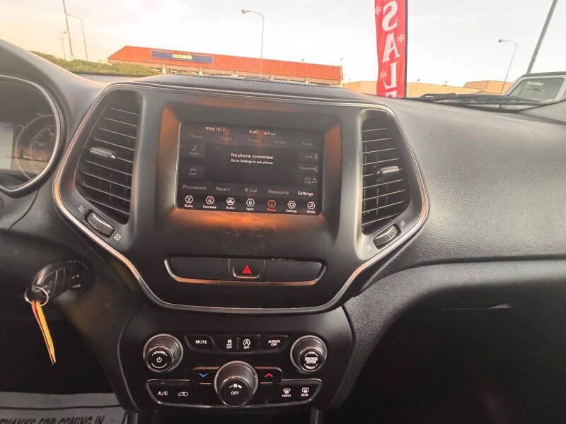 2019 Jeep Cherokee Latitude