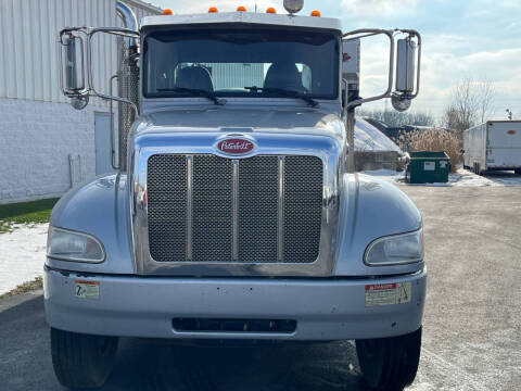 2015 Peterbilt 337