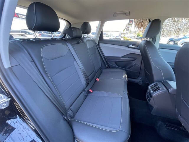 2024 Volkswagen Taos SE