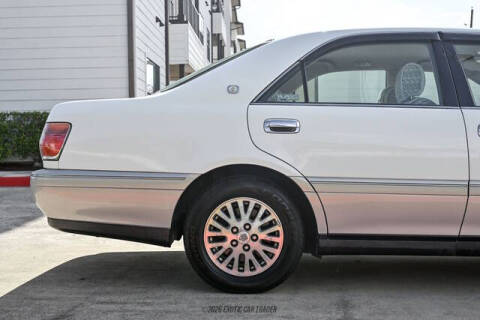 2000 Toyota Crown