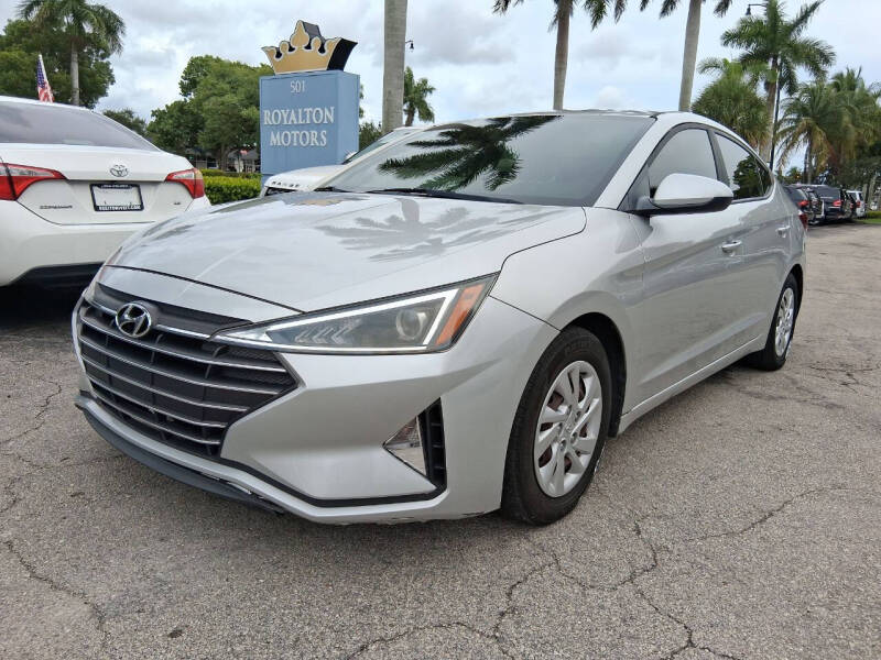 2019 Hyundai Elantra SE
