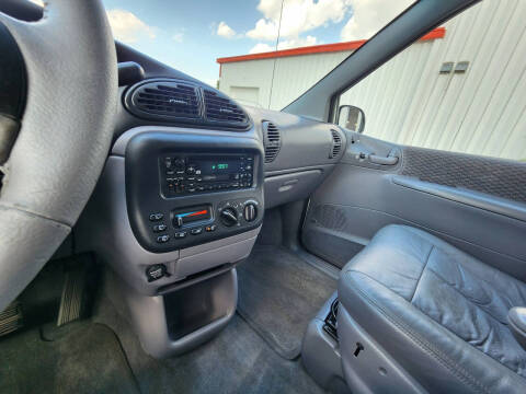 2000 Dodge Caravan SE