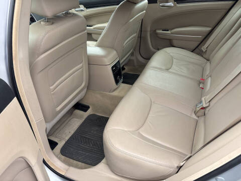 2011 Chrysler 300 Limited