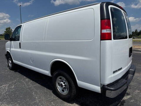 2022 GMC Savana 2500