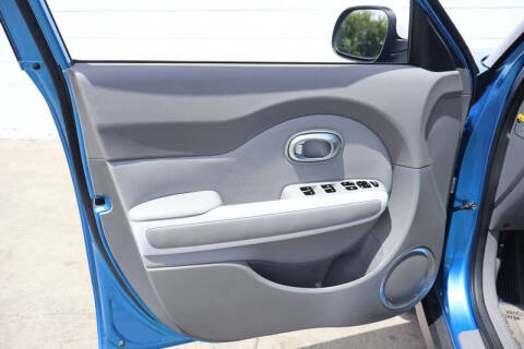 2016 Kia Soul EV +
