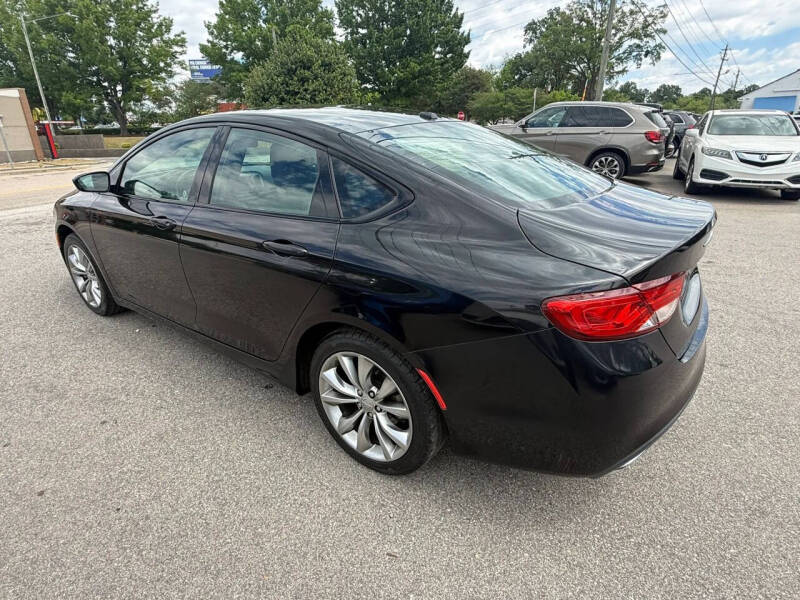 2016 Chrysler 200
