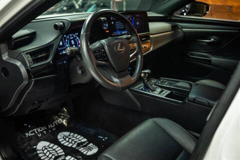 2022 Lexus ES 350