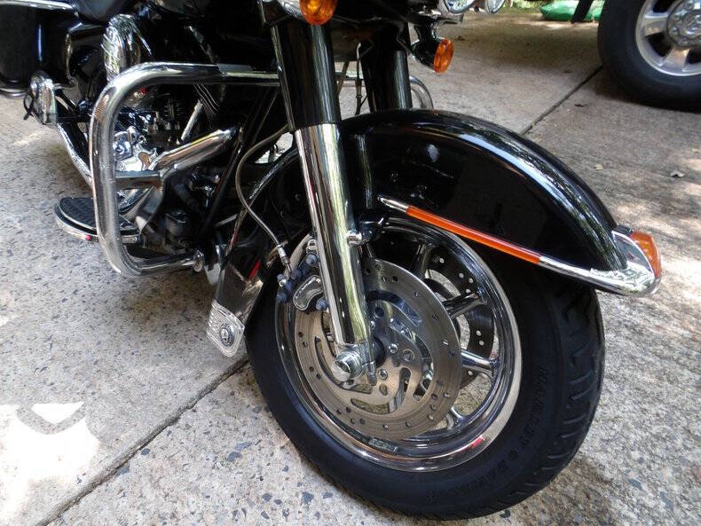 2004 Harley-Davidson FLHT Electra Glide