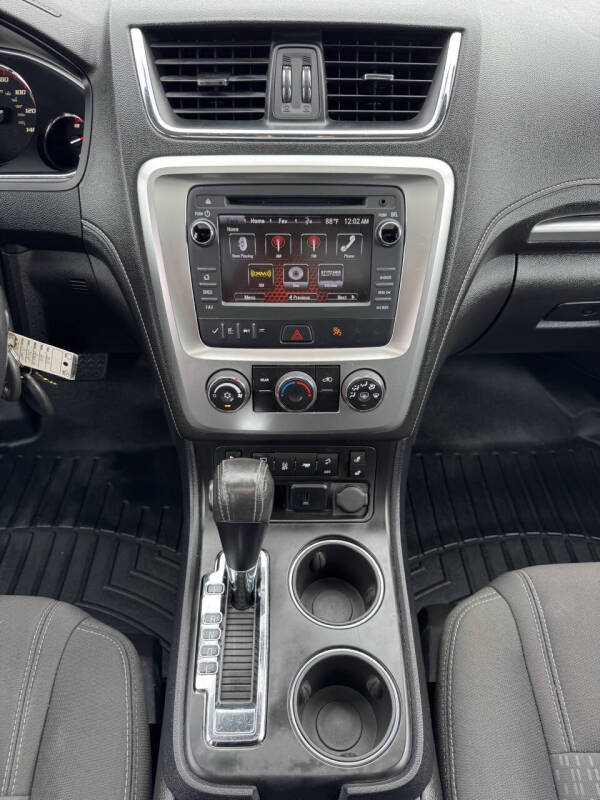 2015 GMC Acadia SLE-2