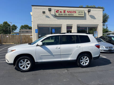 2013 Toyota Highlander for sale at C & S SALES in Belton MO