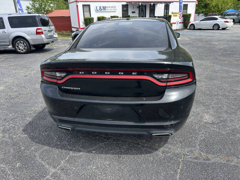 2017 Dodge Charger SE