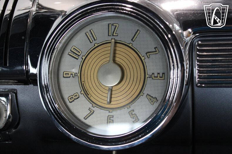 1947 Ford Super Deluxe