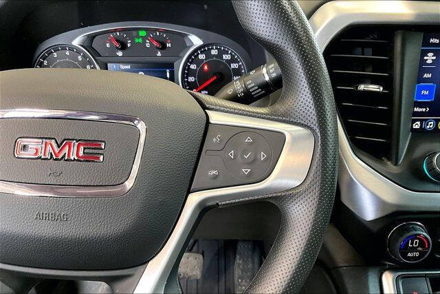 2023 GMC Acadia SLE