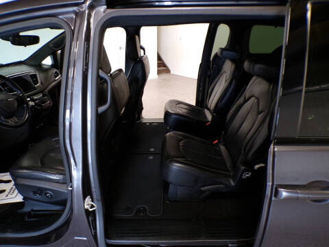 2018 Chrysler Pacifica Touring L