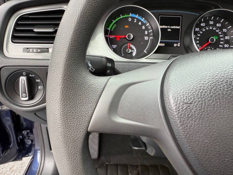 2016 Volkswagen e-Golf SE