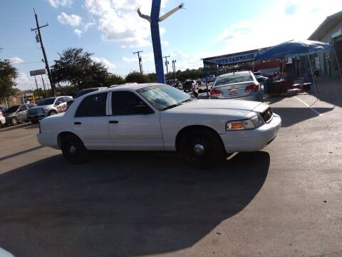 2009 Ford Crown Victoria for sale at DFW AUTO FINANCING LLC in Dallas TX