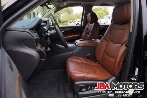 2019 Cadillac Escalade Luxury