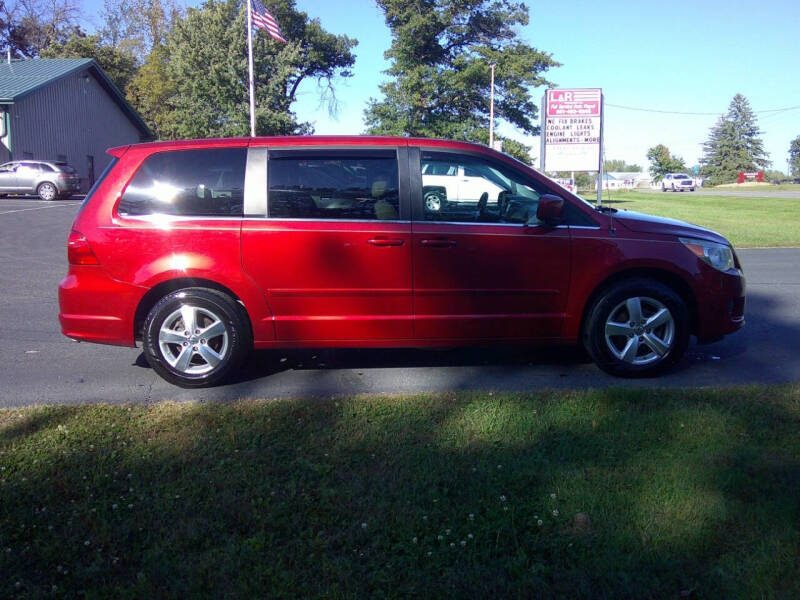 2010 Volkswagen Routan SE photo 5