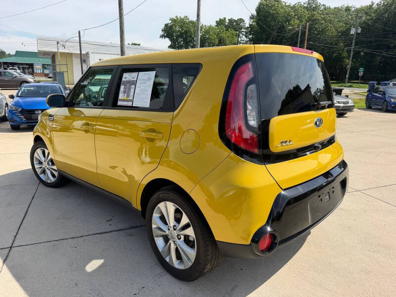 2016 Kia Soul +