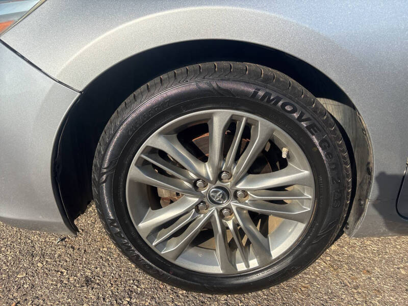 2017 Toyota Camry SE