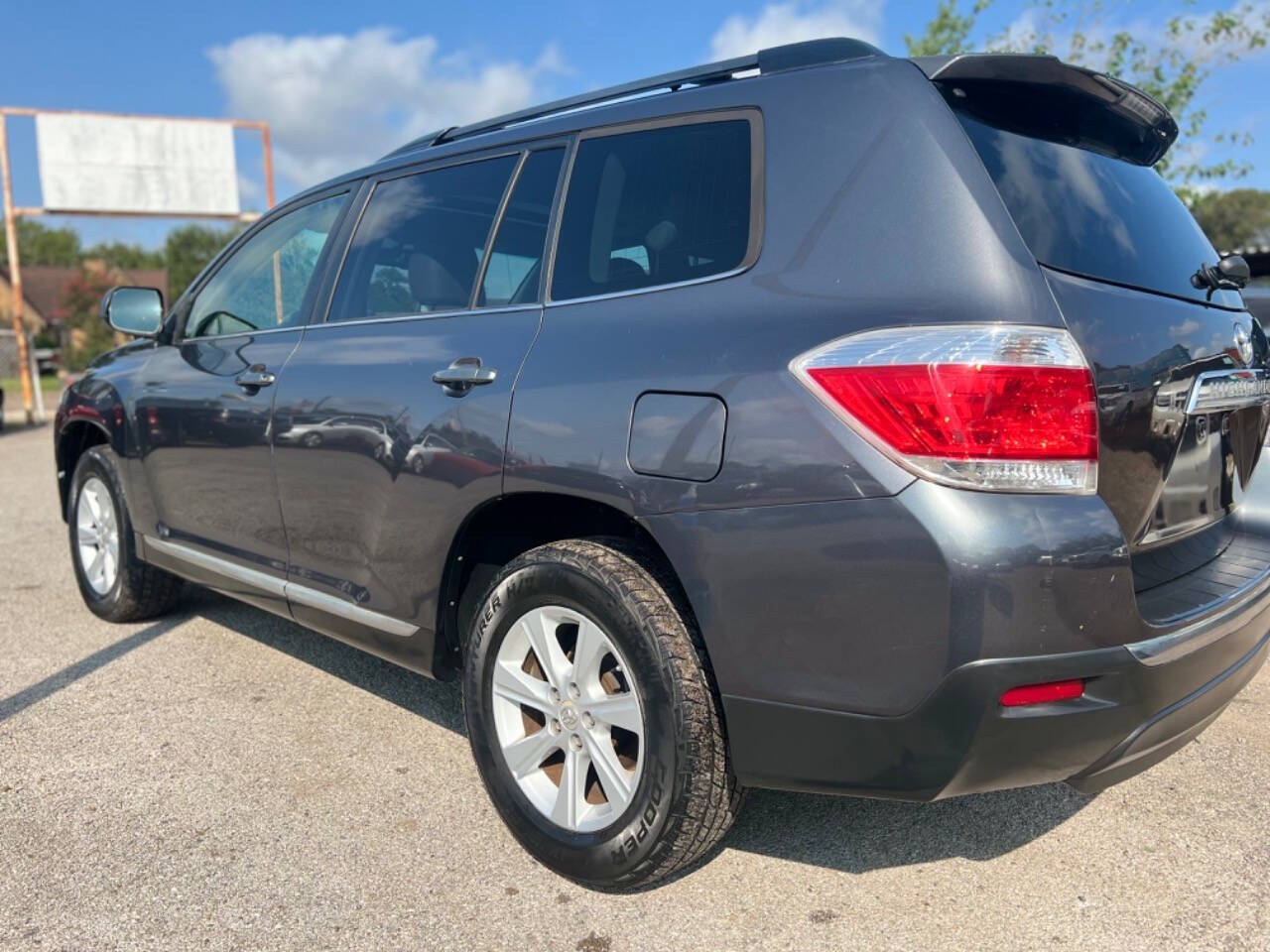 2012 Toyota Highlander for sale at J-R Auto Sales LLC in Houston, TX