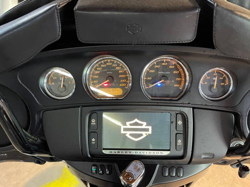 2015 Harley-Davidson Flhtcul
