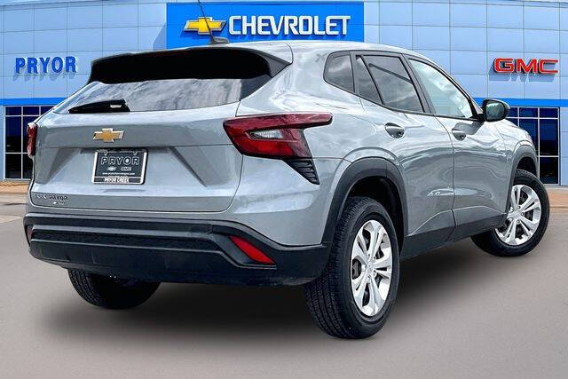 2024 Chevrolet Trax LS