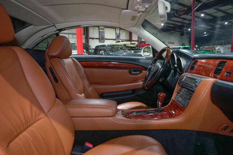 2004 Lexus SC 430