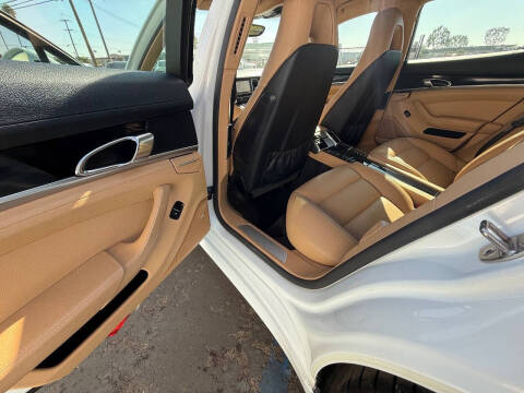 2016 Porsche Panamera S