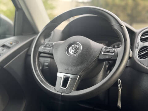 2014 Volkswagen Tiguan SE