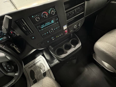 2022 Chevrolet Express 3500