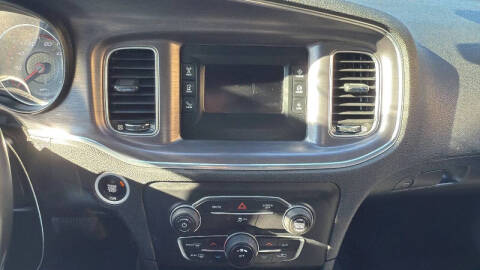 2017 Dodge Charger SE