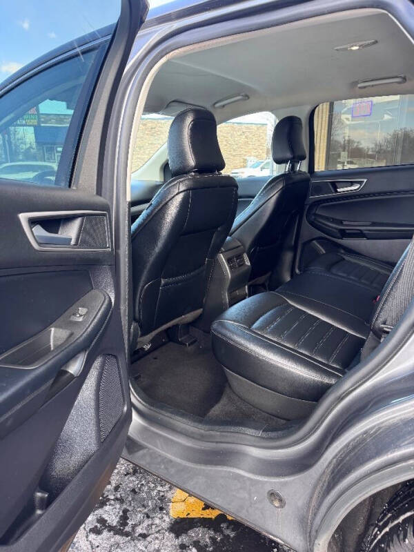 2022 Ford Edge SEL