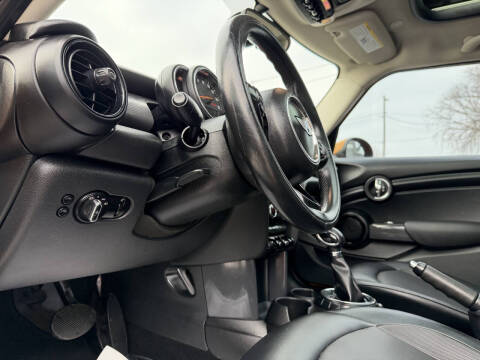 2016 MINI Hardtop 4 Door Cooper