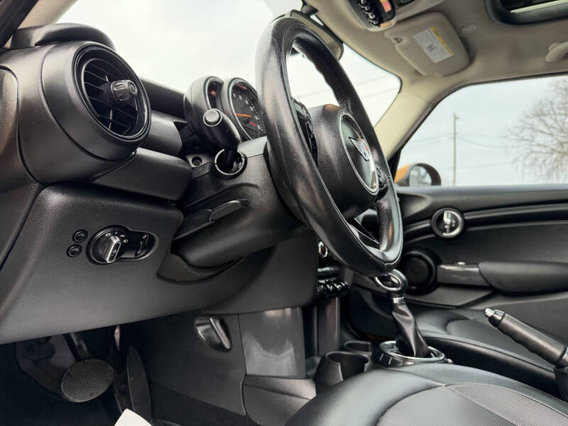 2016 MINI Hardtop 4 Door Cooper