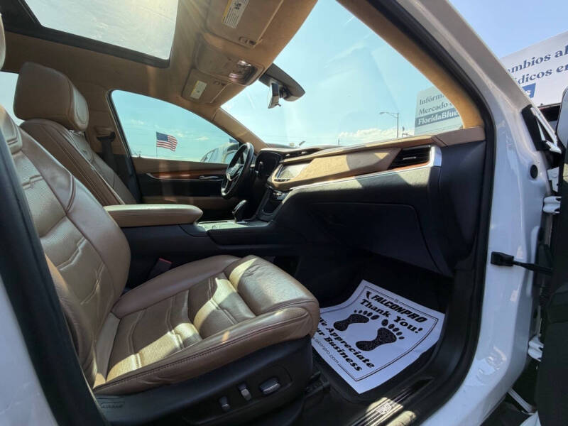 2017 Cadillac XT5 Platinum
