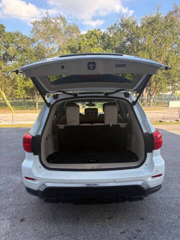 2017 Nissan Pathfinder Platinum