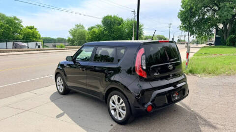 2016 Kia Soul +