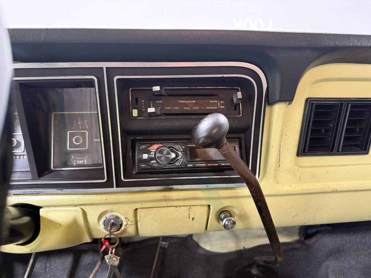 1976 Ford F-250 25