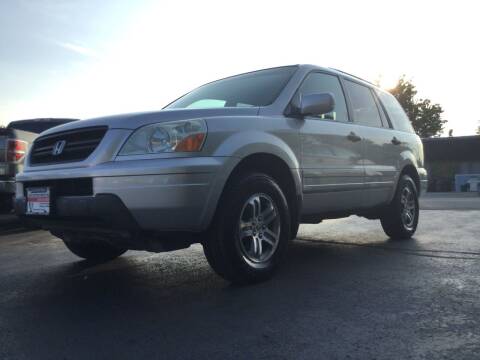 2005 Honda Pilot for sale at Auto Outpost-North, Inc. in McHenry IL