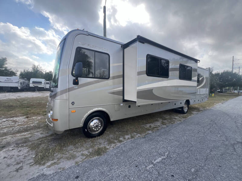 2014 Ford F-53's photo