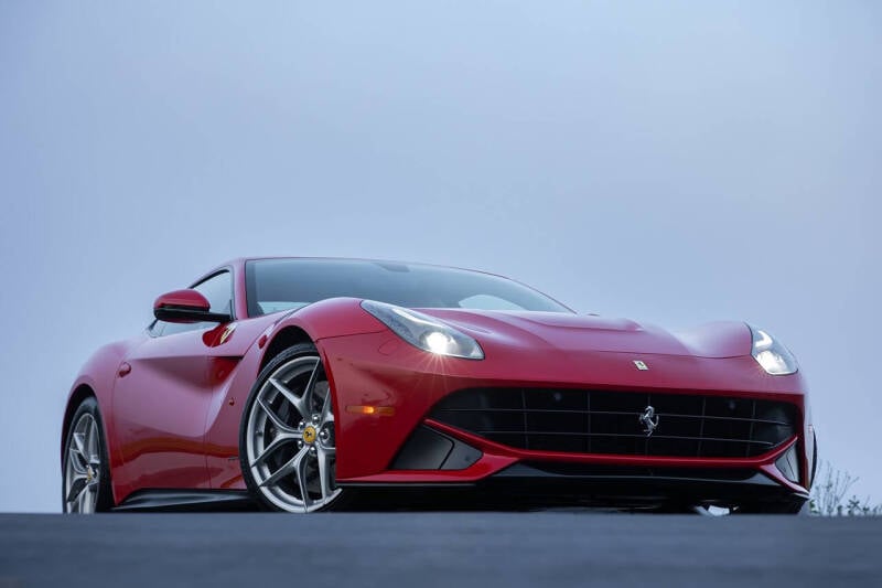 2017 Ferrari F12 null photo 27