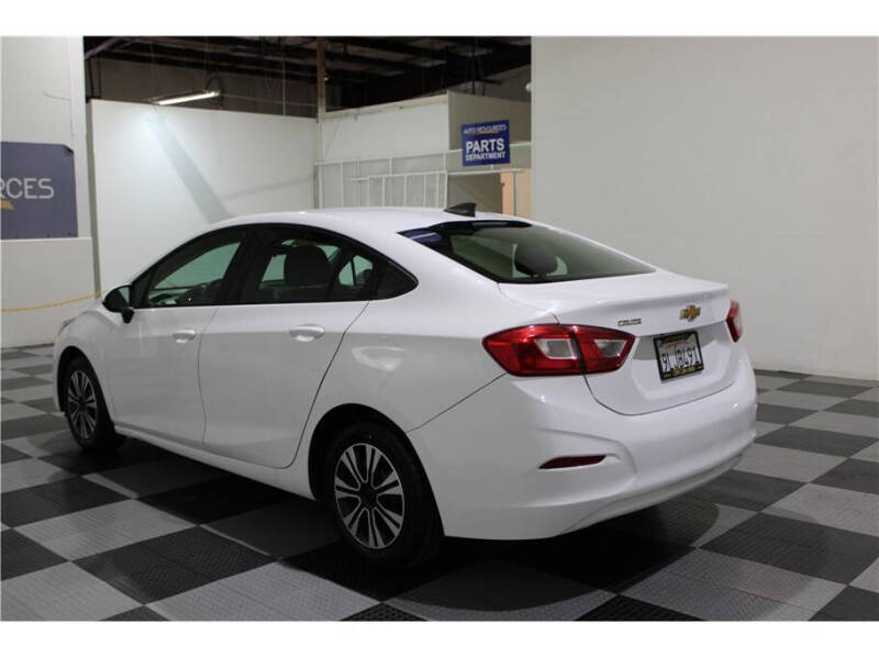 2019 Chevrolet Cruze LS